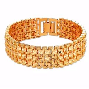 Brand new 18k Gold Plated  Bracelet